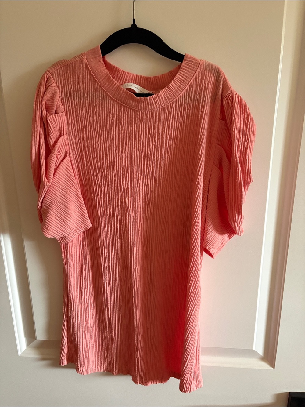 Ces Femme Coral Pink Textured Puff-Sleeve Tee